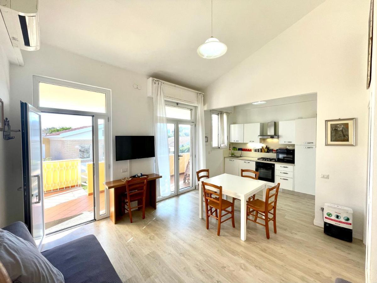 Villa Poetto Beach By Home And Experience , Cagliari, Poetto מראה חיצוני תמונה
